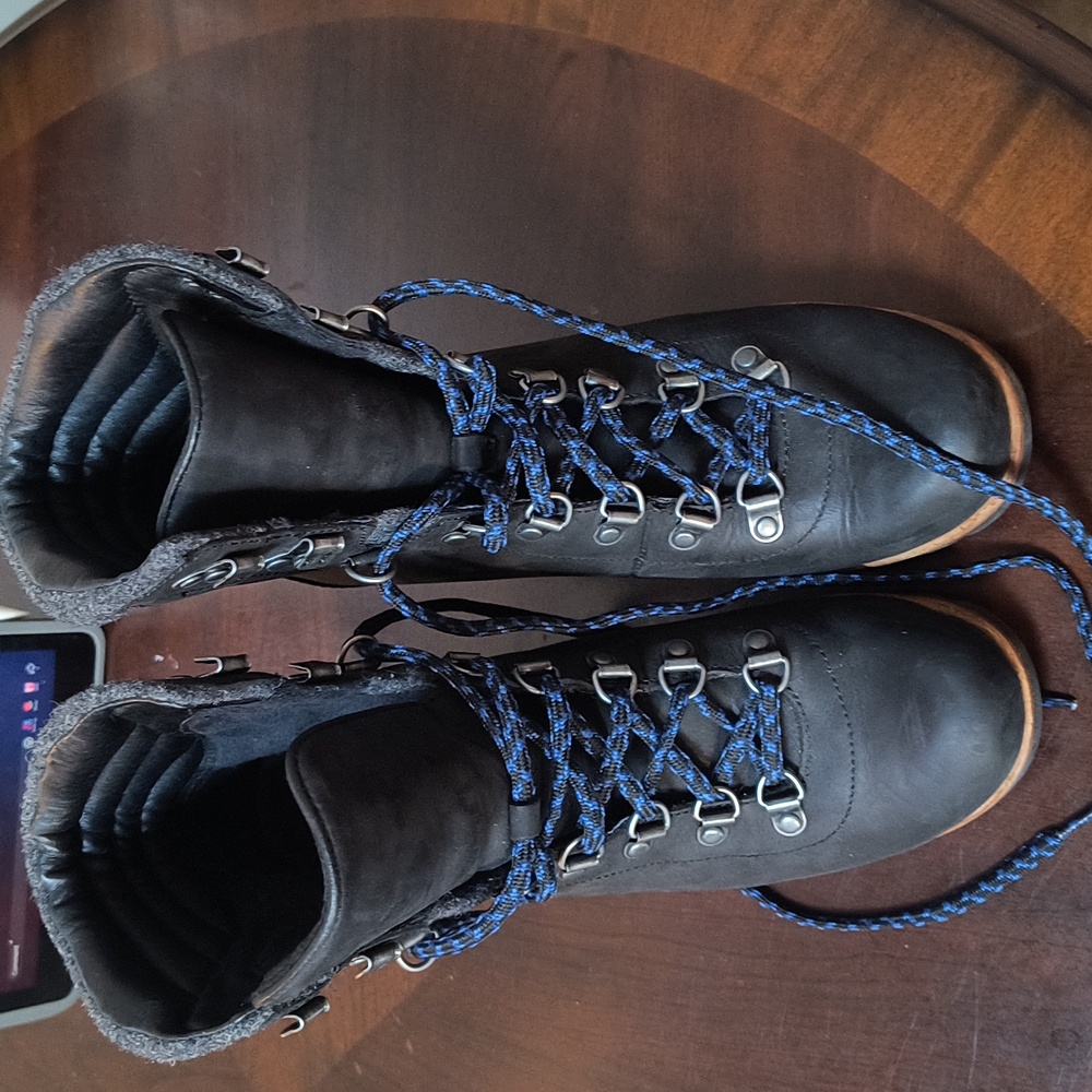 Sorel conquest wedge 9